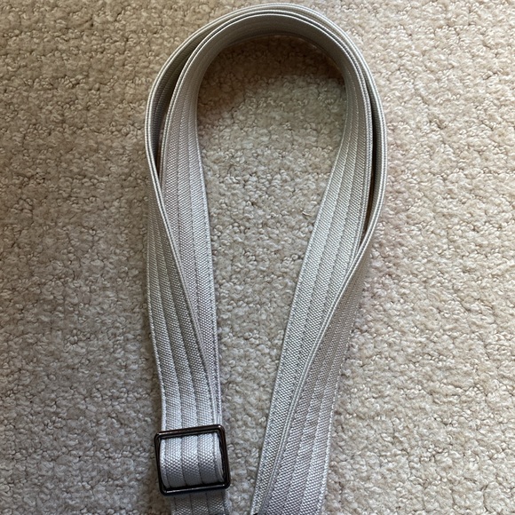 Lug Dory Matte Luxe Metallic Champange w/ Matte Luxe Strap - Picture 7 of 7